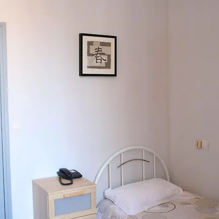Marly's Ξενοδοχείο 2*